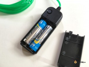FlatHat-Lighting-Kit-AA-batteries